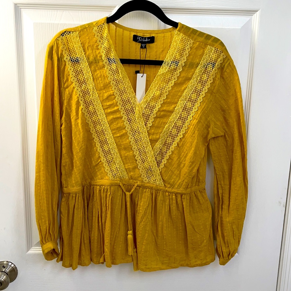 Gold blouse NWT XS